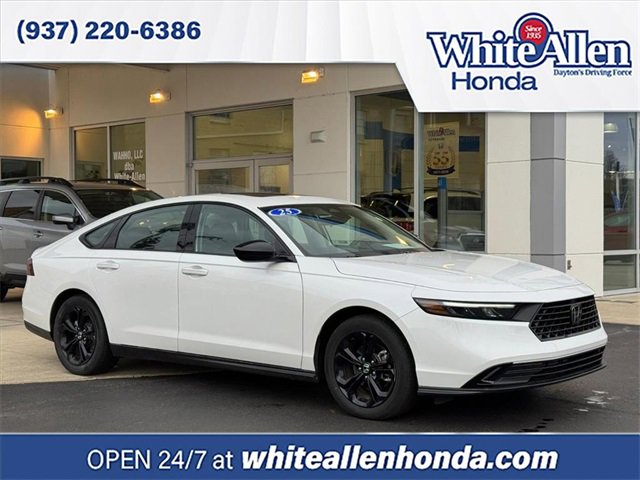 Used 2025 Honda Accord SE image 1