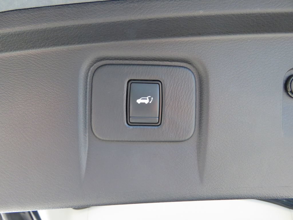 Used 2016 Nissan Murano SL w/ SL Technology Package AWD/4WD image 18