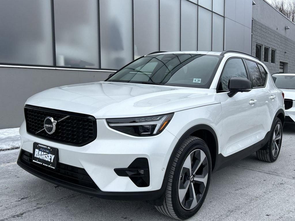 New 2026 Volvo XC40 B5 Plus w/ Protection Package Premier AWD/4WD image 1