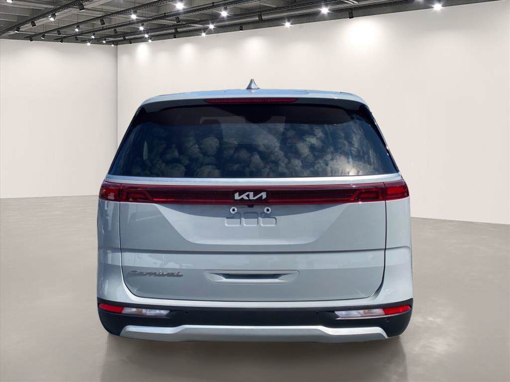 Certified 2022 Kia Carnival EX FWD image 6