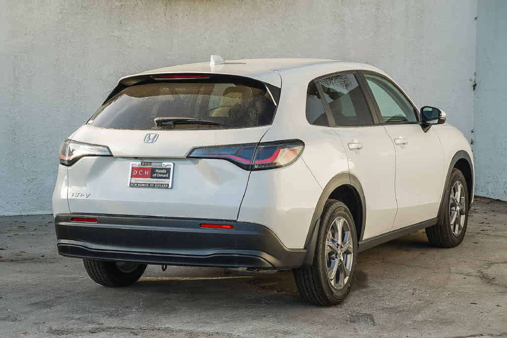 New 2027 Honda HR-V LX image 4