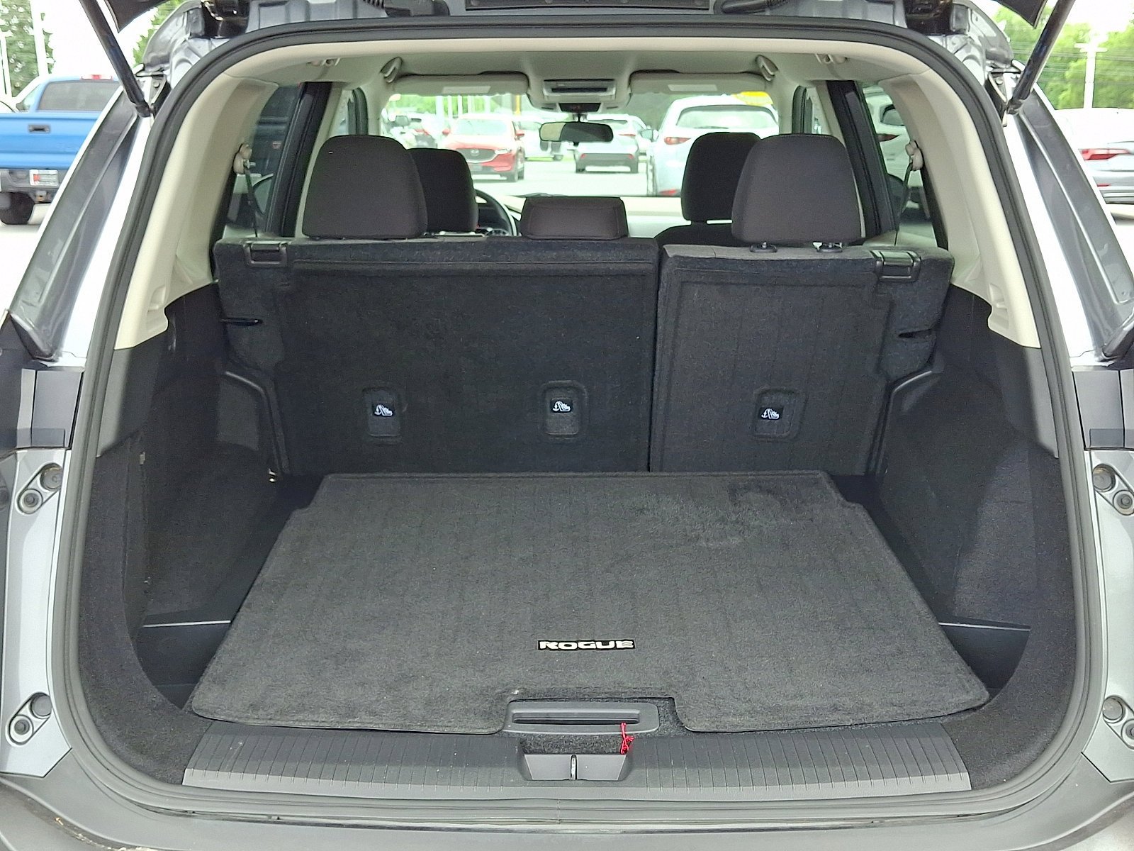 Used 2022 Nissan Rogue SV AWD/4WD image 28