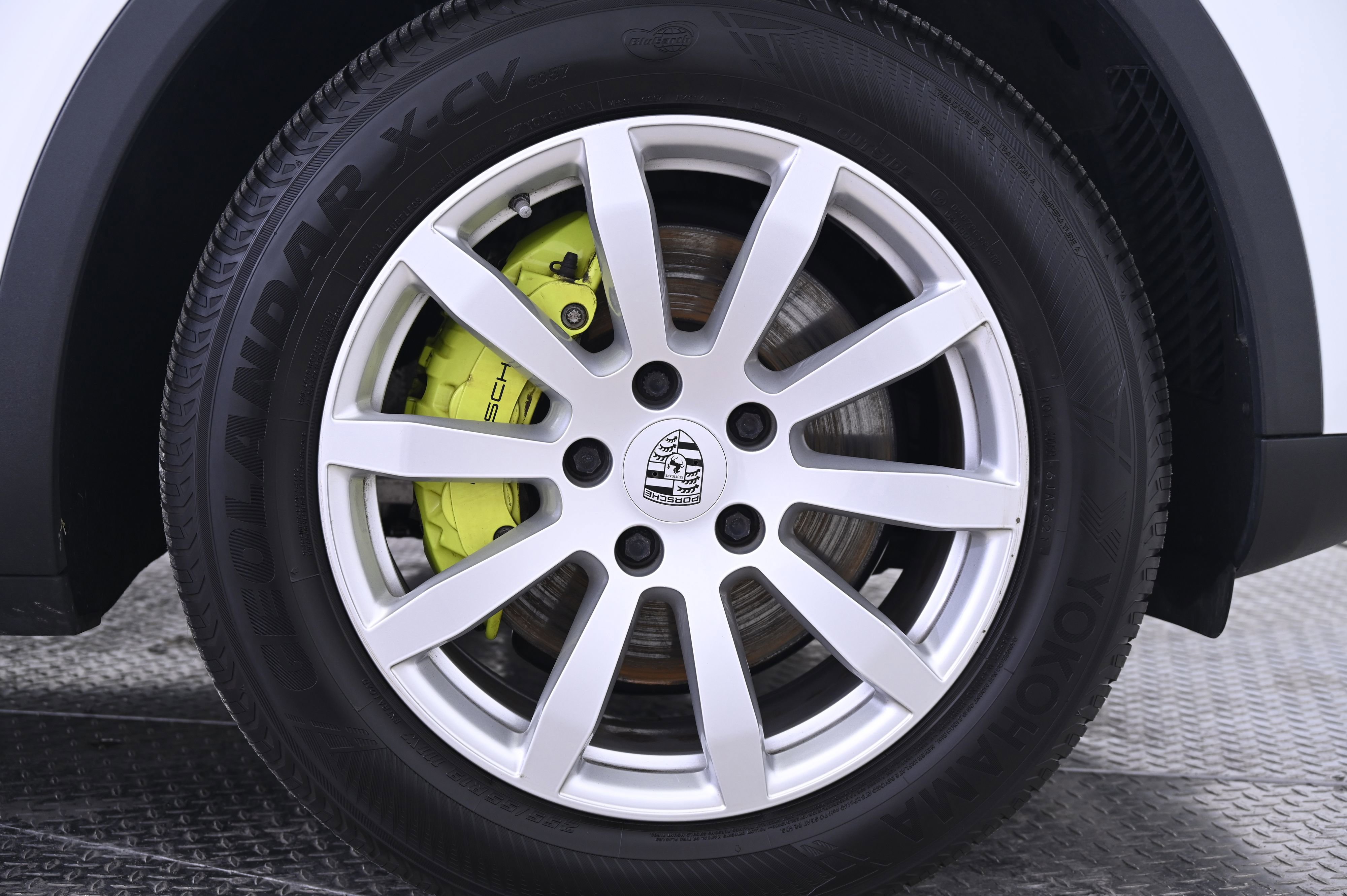 Certified 2022 Porsche Cayenne E-Hybrid image 14