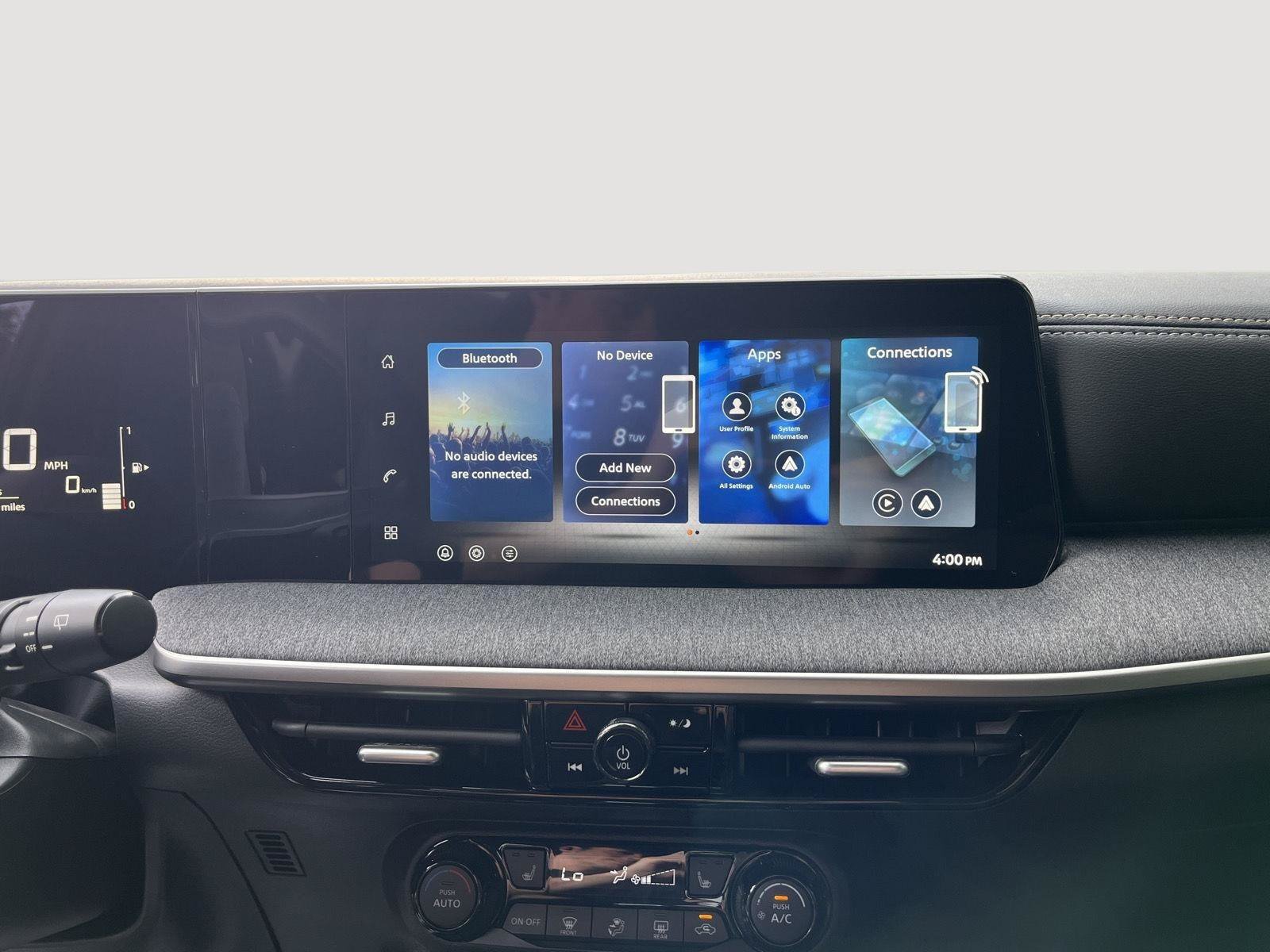 New 2026 Nissan Kicks SV AWD/4WD image 24