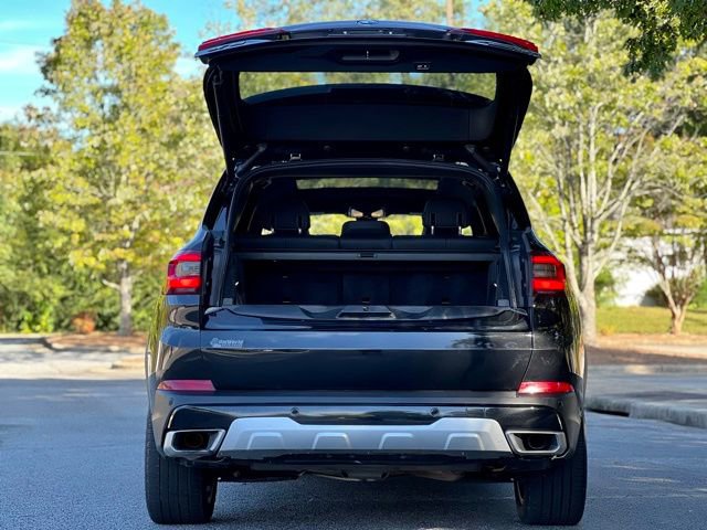 Used 2022 BMW X5 sDrive40i w/ Parking Assistance Package image 48