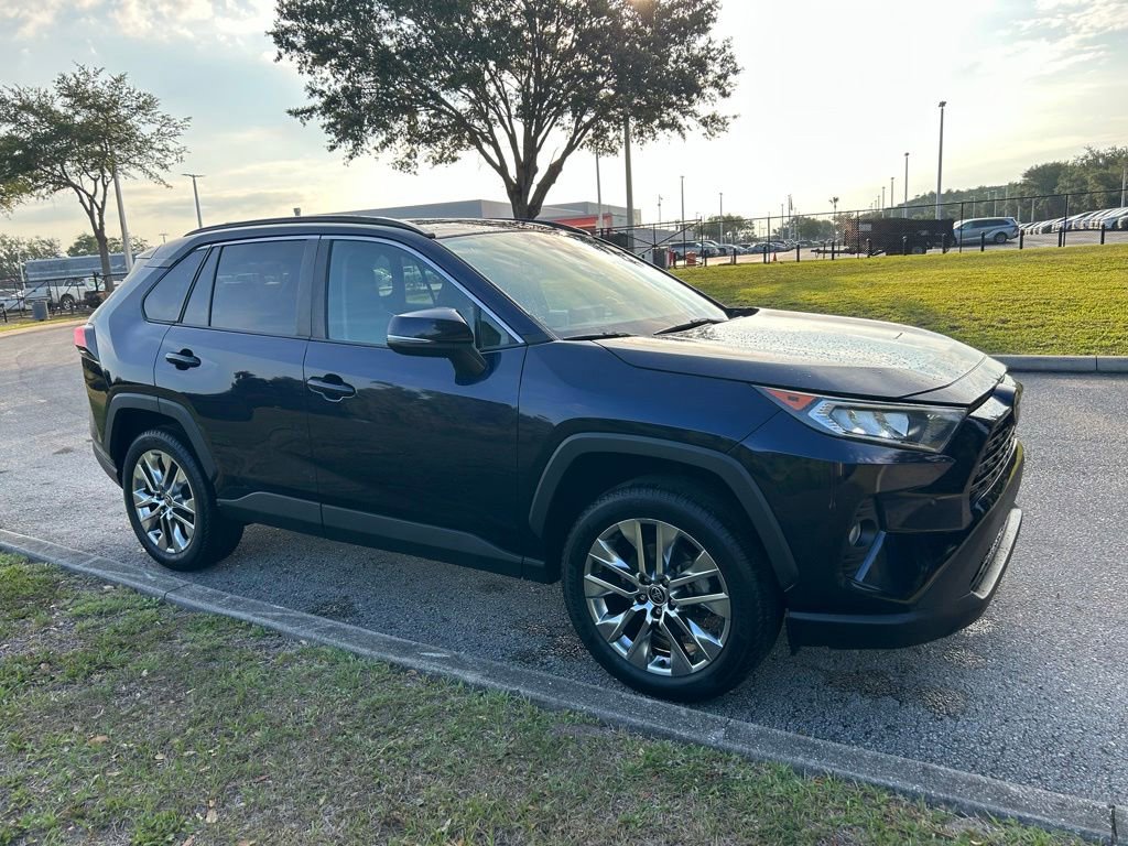 Used 2021 Toyota RAV4 XLE Premium FWD image 8
