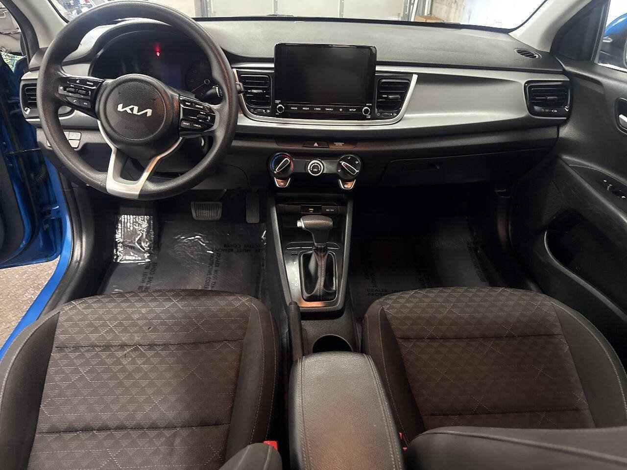 Used 2022 Kia Rio S FWD image 5