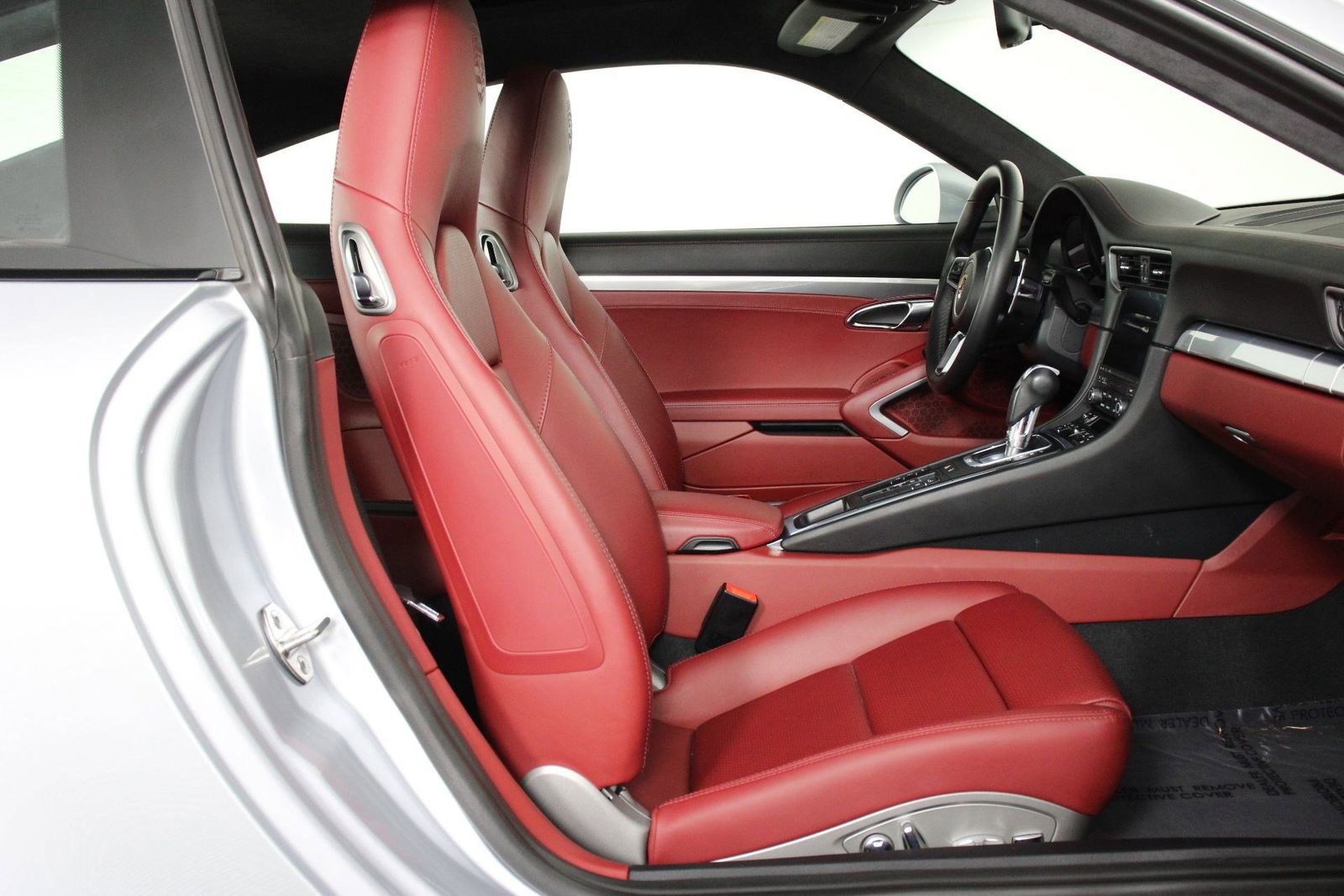 Certified 2018 Porsche 911 Carrera 4S image 31