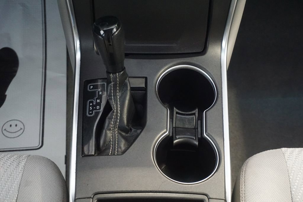 Certified 2017 Toyota Camry LE FWD image 29