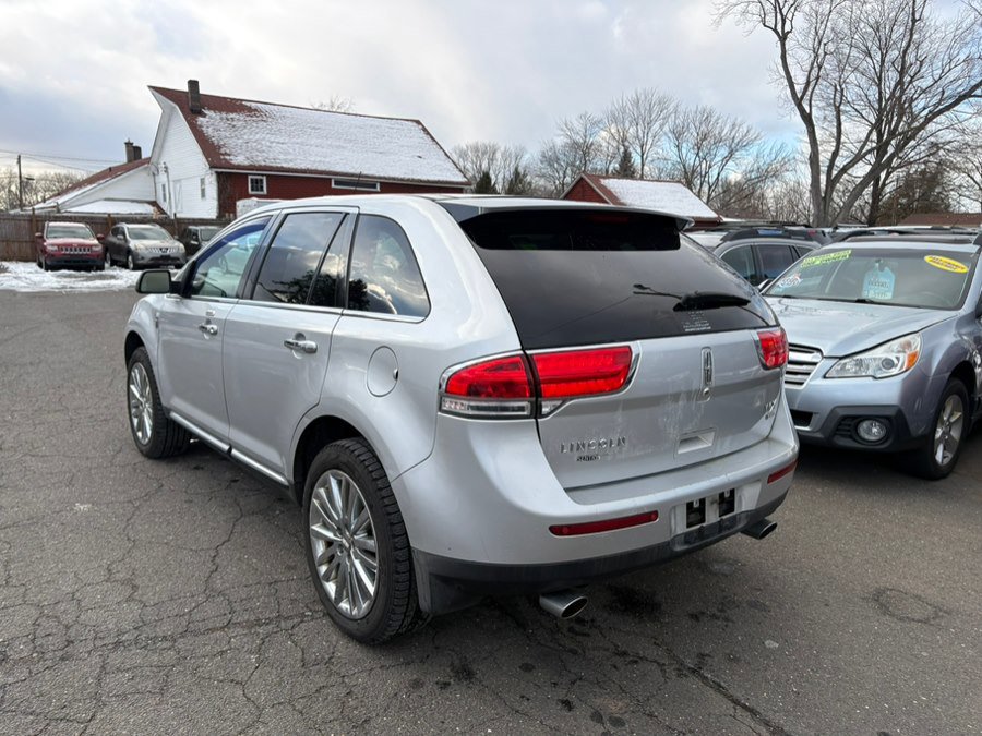 Used 2011 Lincoln MKX AWD w/ 102A Rapid Spec Order Code image 3