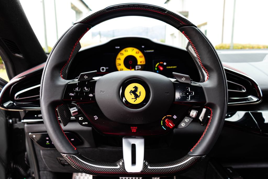 Certified 2025 Ferrari Purosangue AWD/4WD image 4