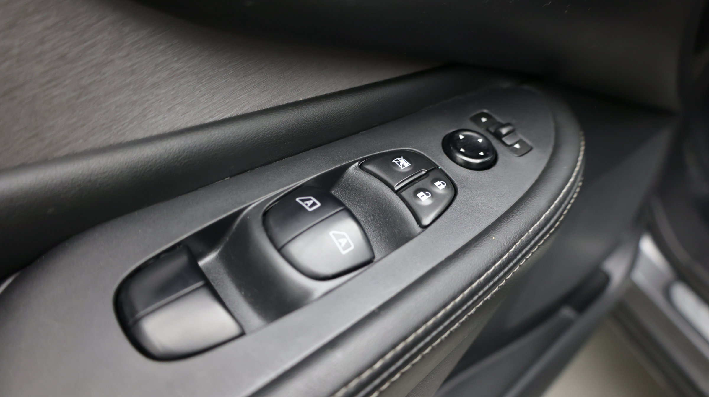 Used 2022 Nissan Murano S FWD image 14