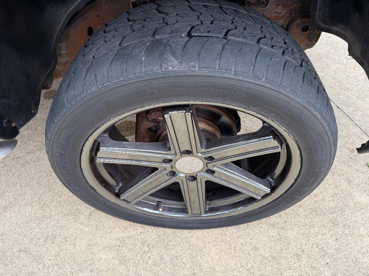 Used 2006 Chevrolet Avalanche Z71 w/ Sun And Sound Package AWD/4WD image 9