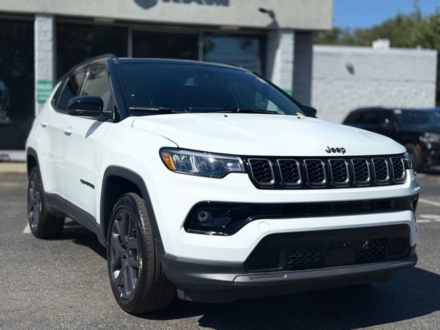 New 2025 Jeep Compass Limited w/ Sun & Sound Group AWD/4WD image 8