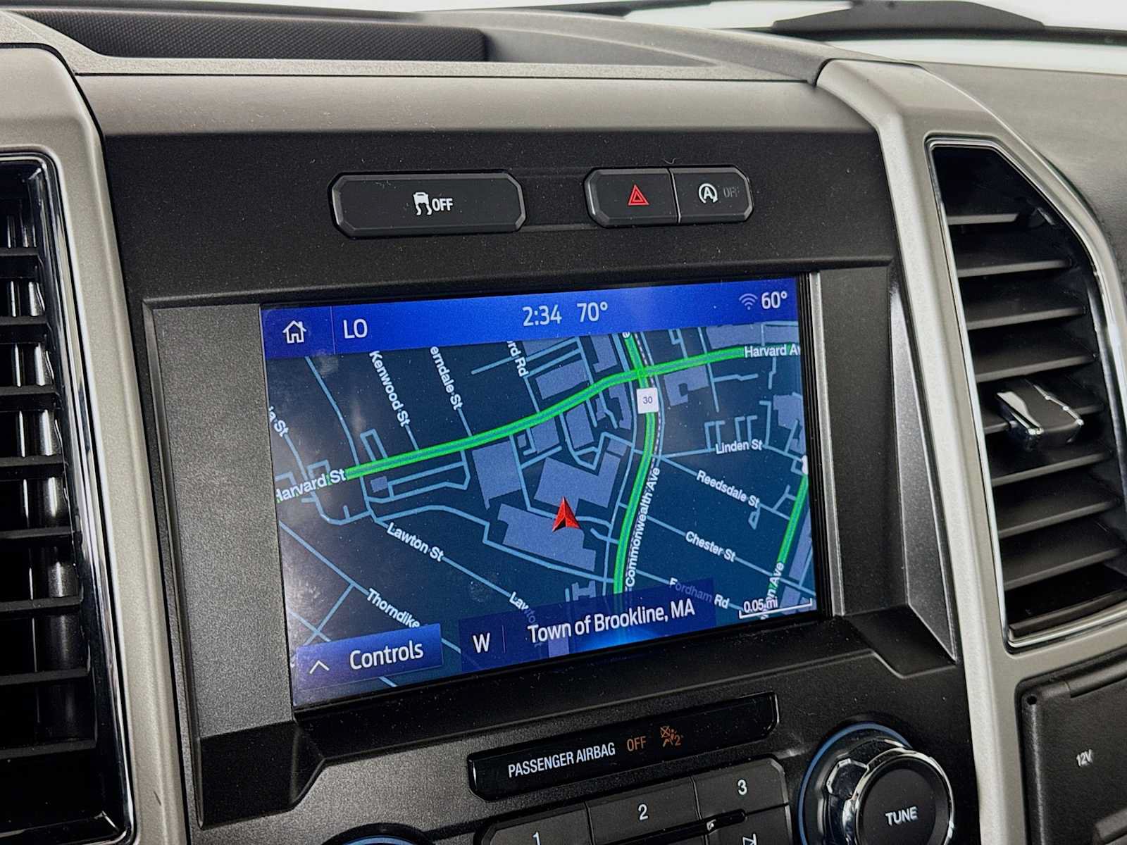 Used 2019 Ford F150 Lariat w/ Equipment Group 501A Mid AWD/4WD image 15