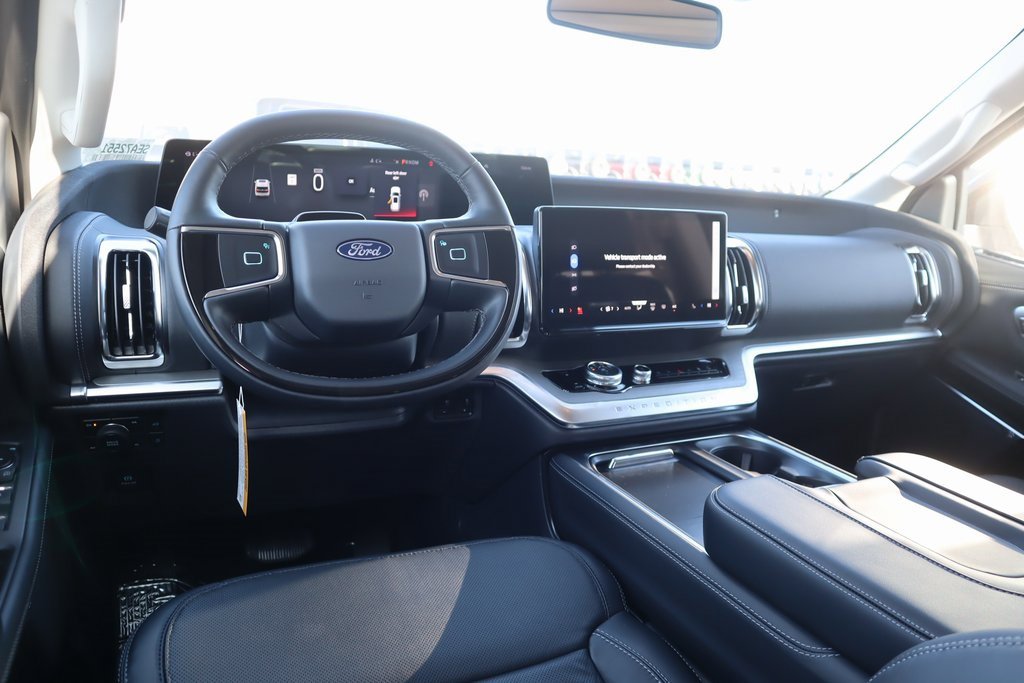 New 2025 Ford Expedition Platinum w/ Driver's Package image 2