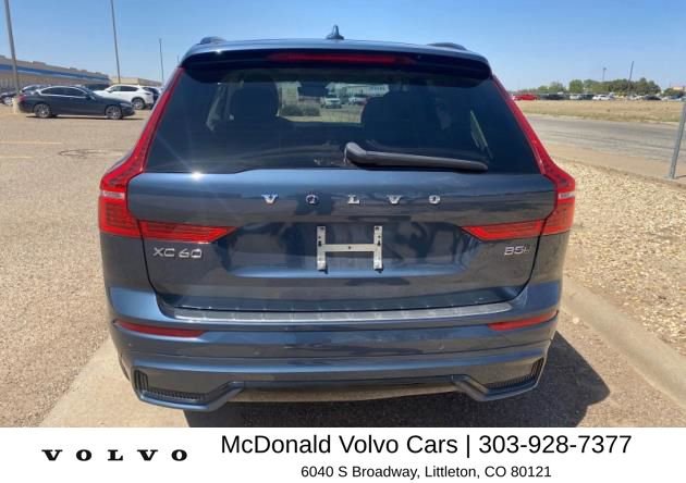 Used 2024 Volvo XC60 B5 Ultimate w/ Protection Package Premier AWD/4WD image 3