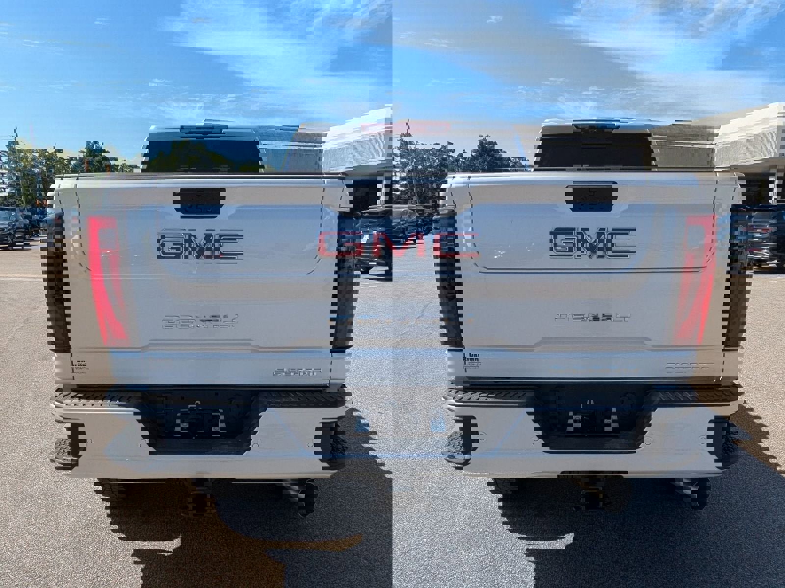 New 2025 GMC Sierra 2500 Denali w/ Denali Reserve Package image 5