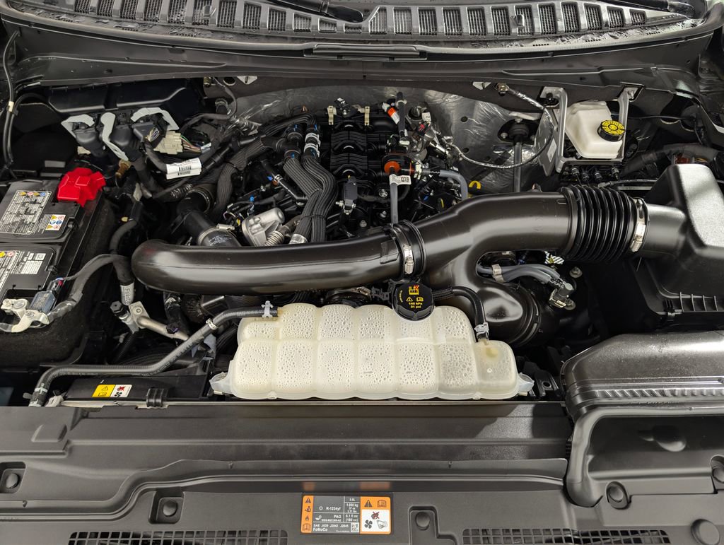 Certified 2025 Ford Expedition Platinum AWD/4WD image 8