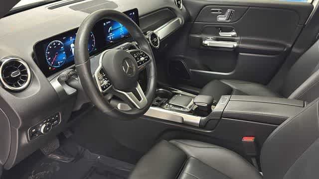 Used 2022 Mercedes-Benz GLB 250 4MATIC image 27