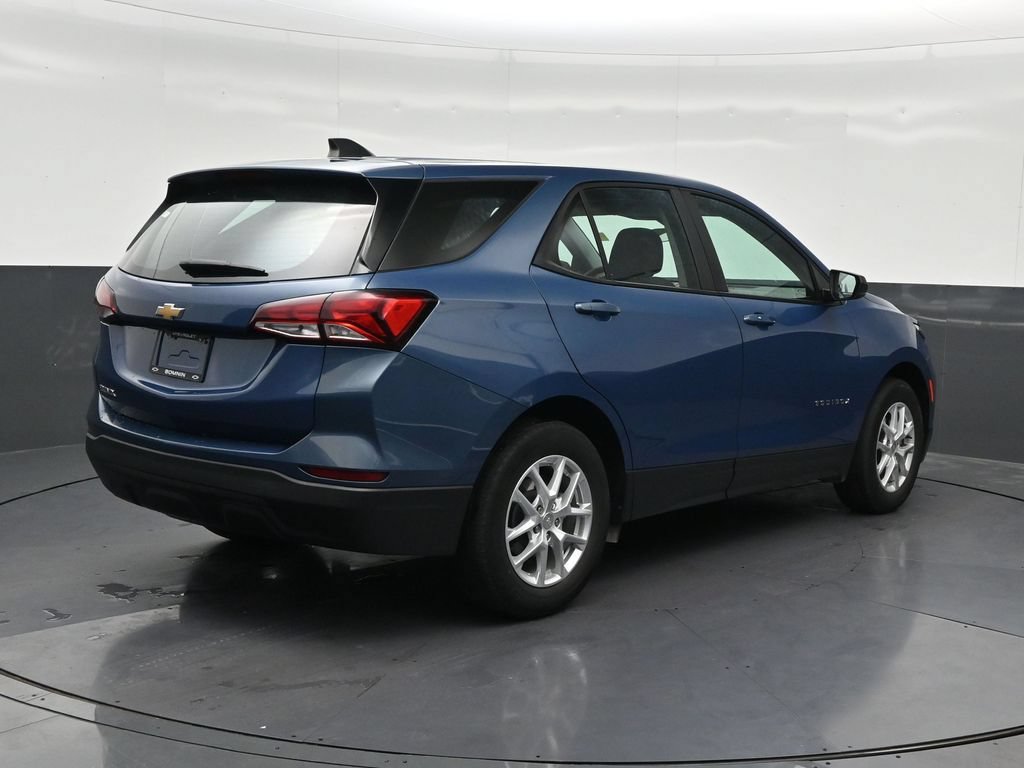 Used 2024 Chevrolet Equinox LS FWD image 5