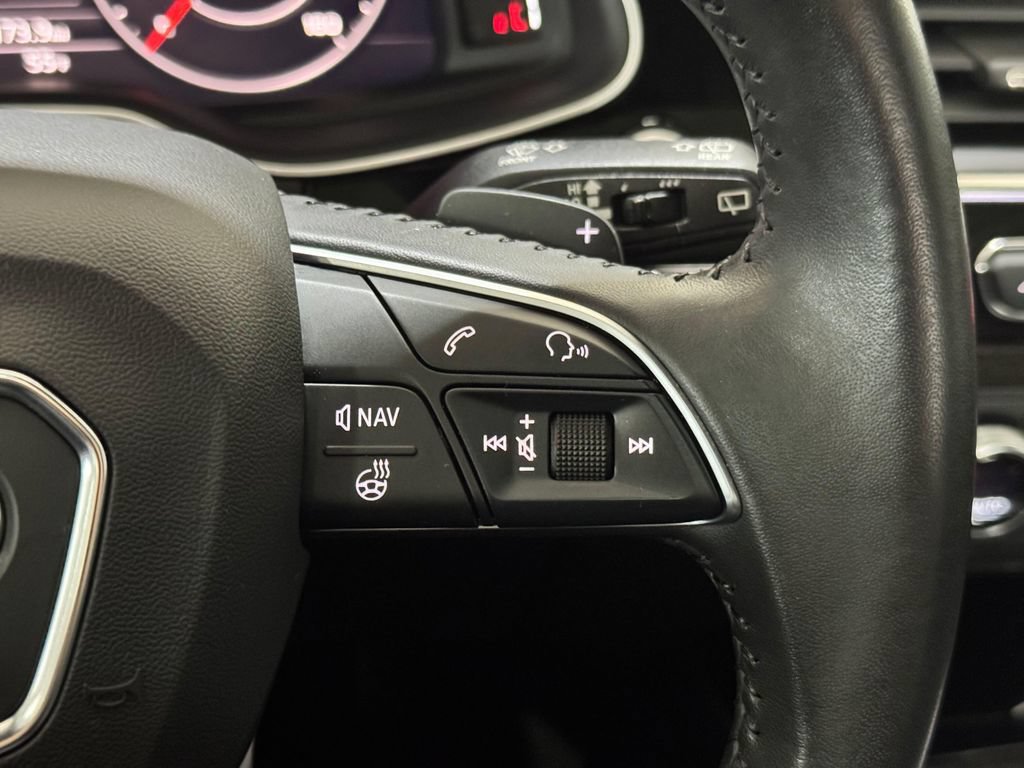Used 2019 Audi Q7 3.0T Premium Plus w/ Premium Plus Package AWD/4WD image 17