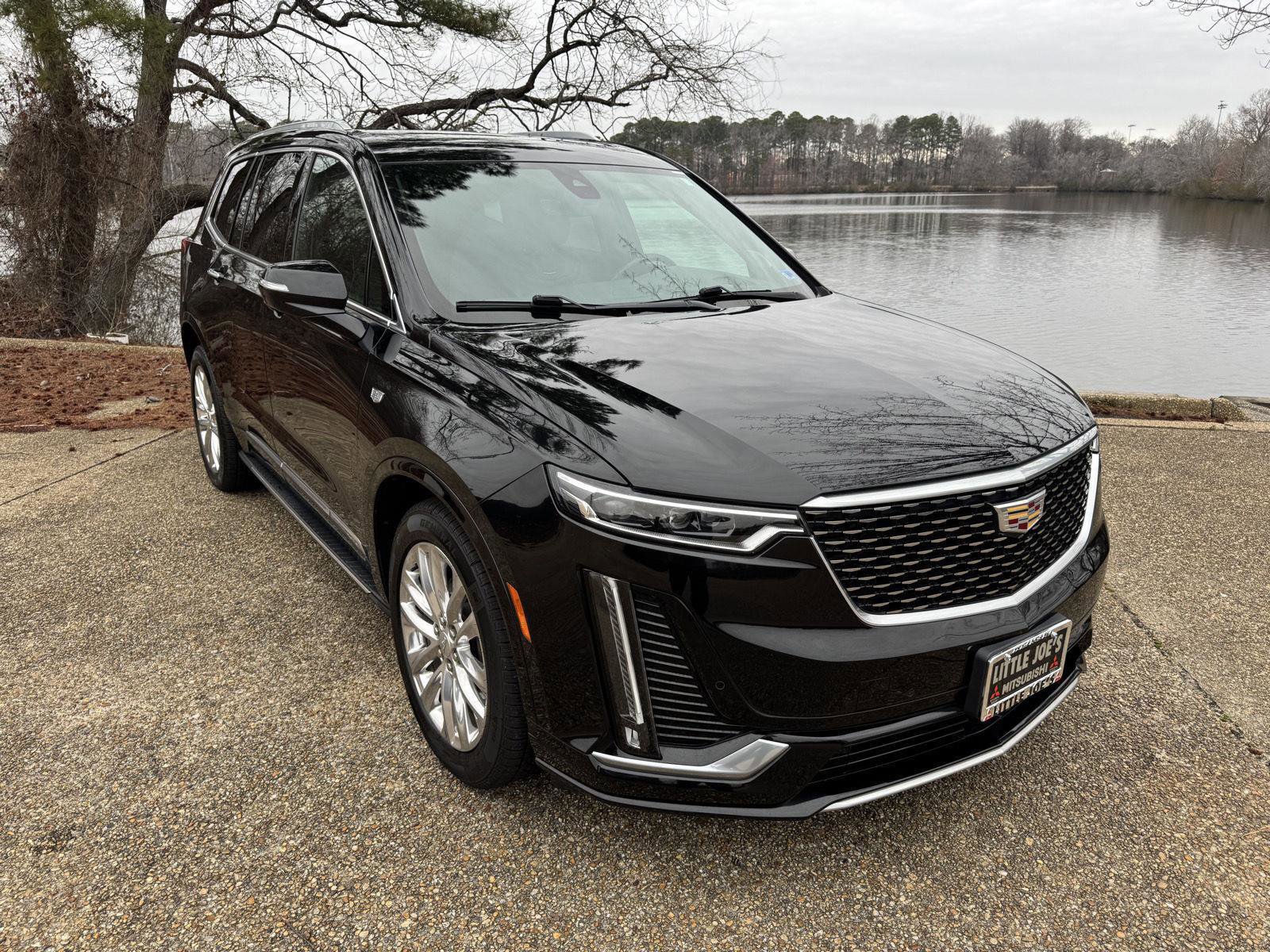 Used 2020 Cadillac XT6 Premium Luxury w/ Platinum Package image 2