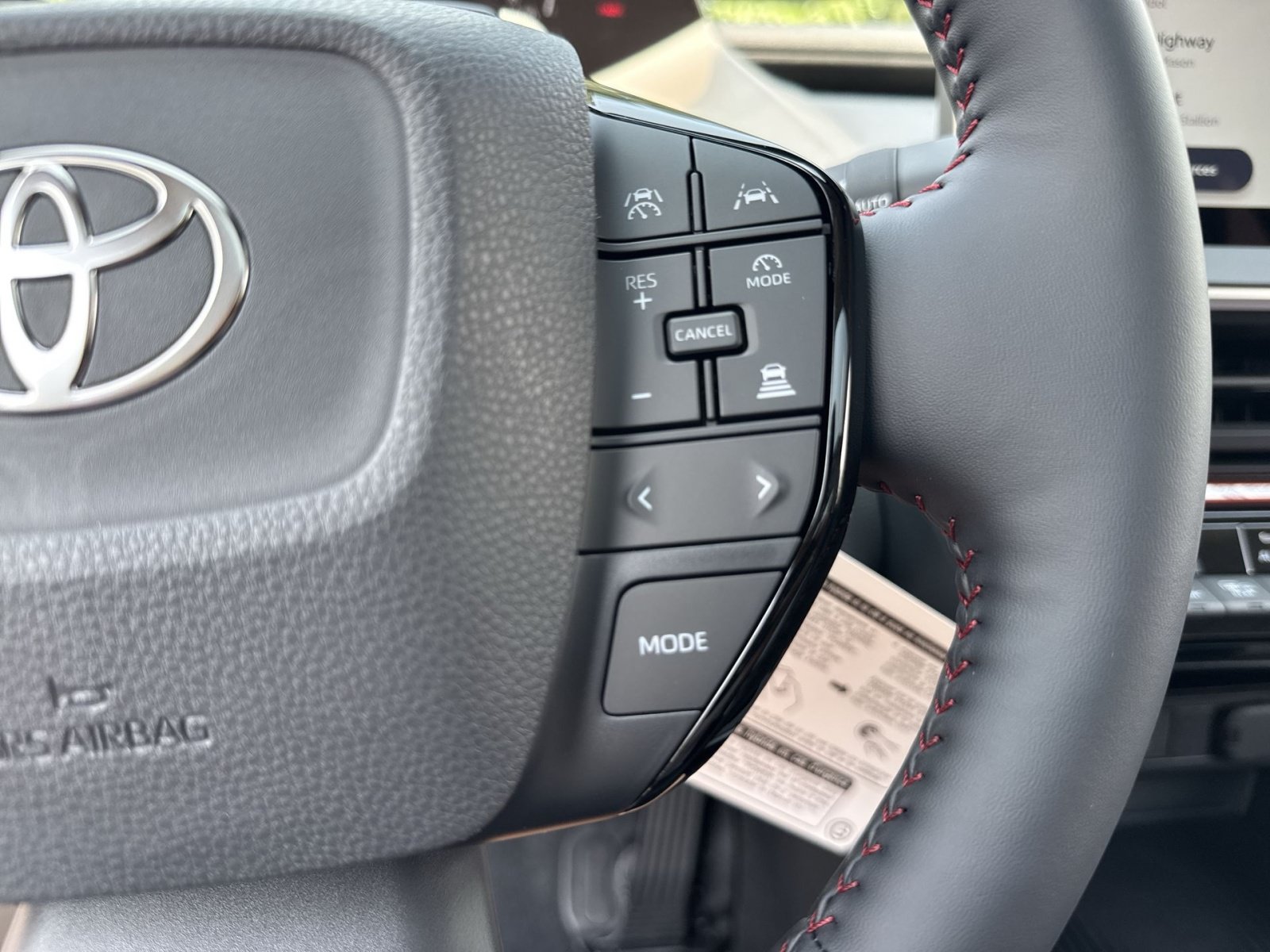 New 2026 Toyota Prius Plug-In Hybrid FWD image 41