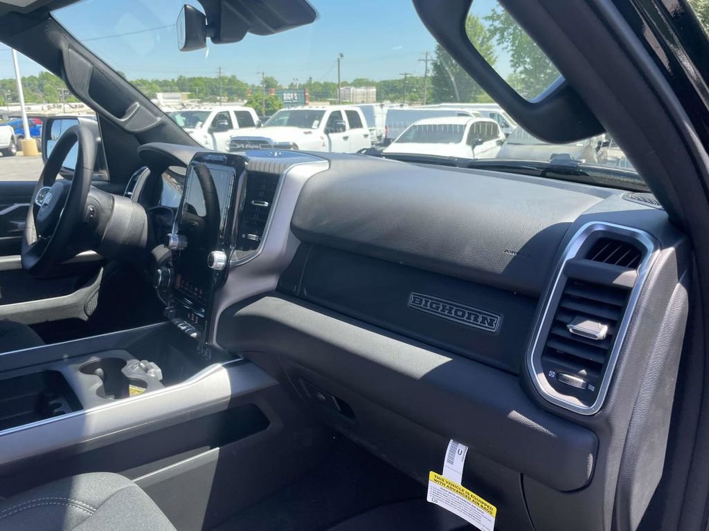 New 2026 RAM 1500 4x4 Crew Cab image 14