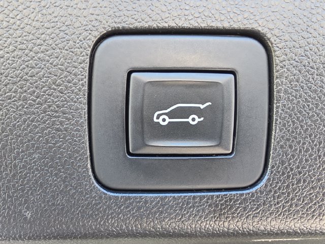Certified 2023 Buick Encore GX Essence w/ Advanced Technology Package AWD/4WD image 6