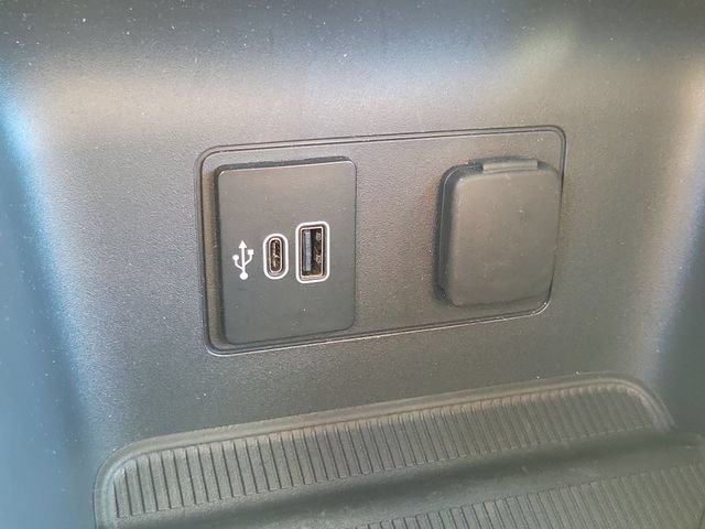 Used 2026 Ford Explorer Active w/ Active Comfort Package RWD image 10