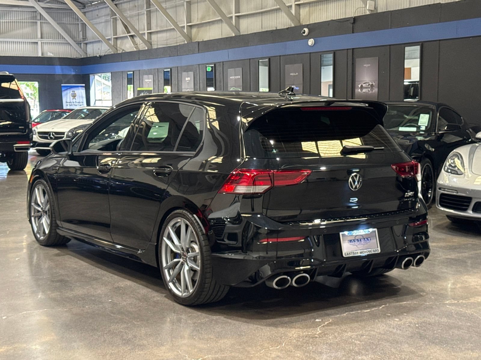 Used 2024 Volkswagen Golf R AWD/4WD image 11