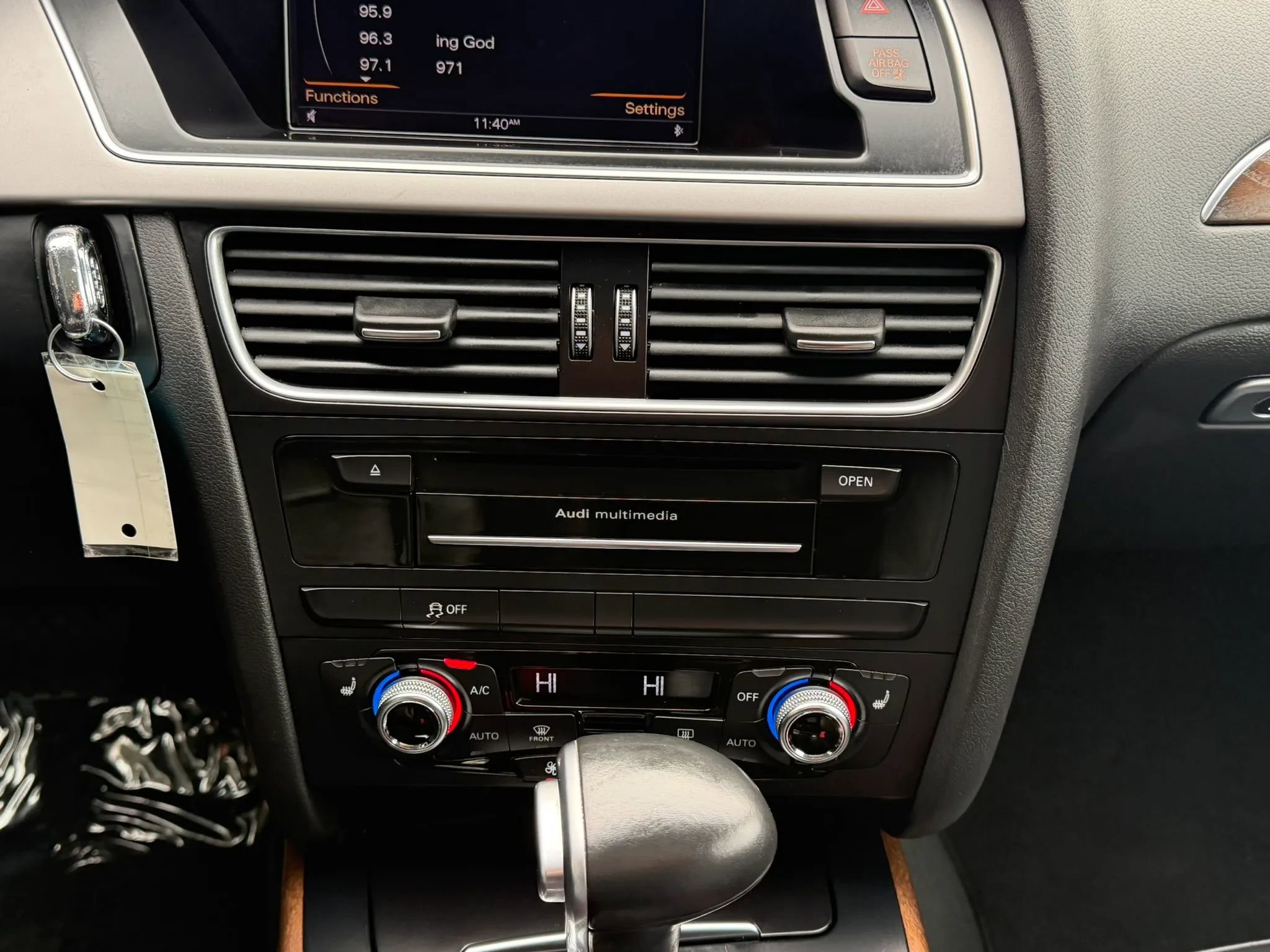 Used 2015 Audi A4 Premium w/ Audi MMI Navigation image 18