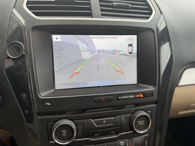 Used 2017 Ford Explorer XLT w/ Equipment Group 202A image 19