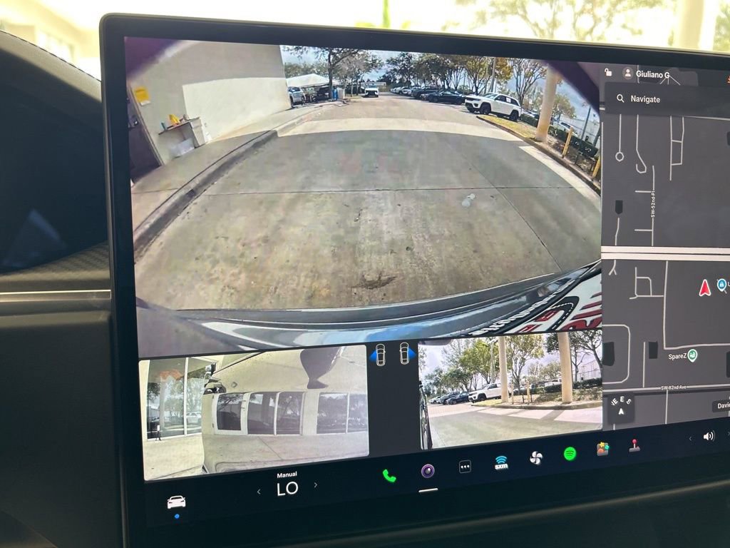 Used 2022 Tesla Model S Plaid image 48