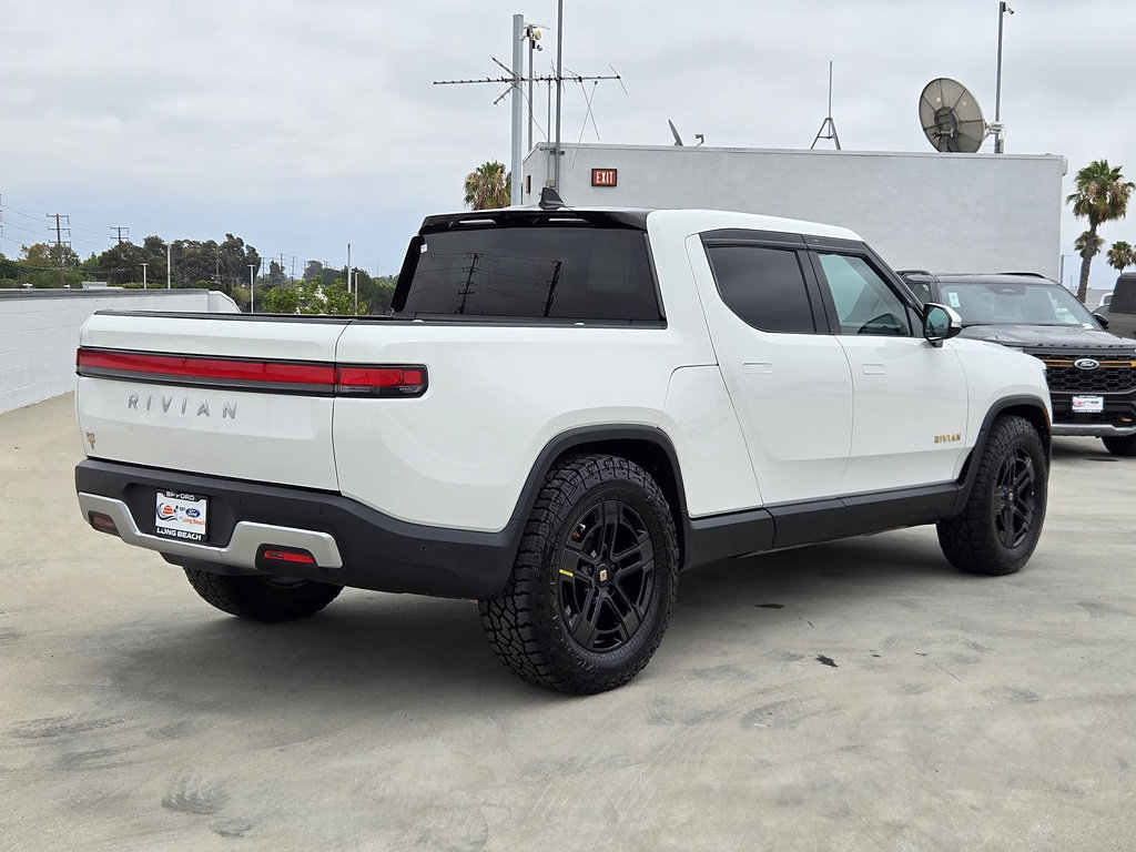 Used 2022 Rivian R1T Adventure AWD/4WD image 4