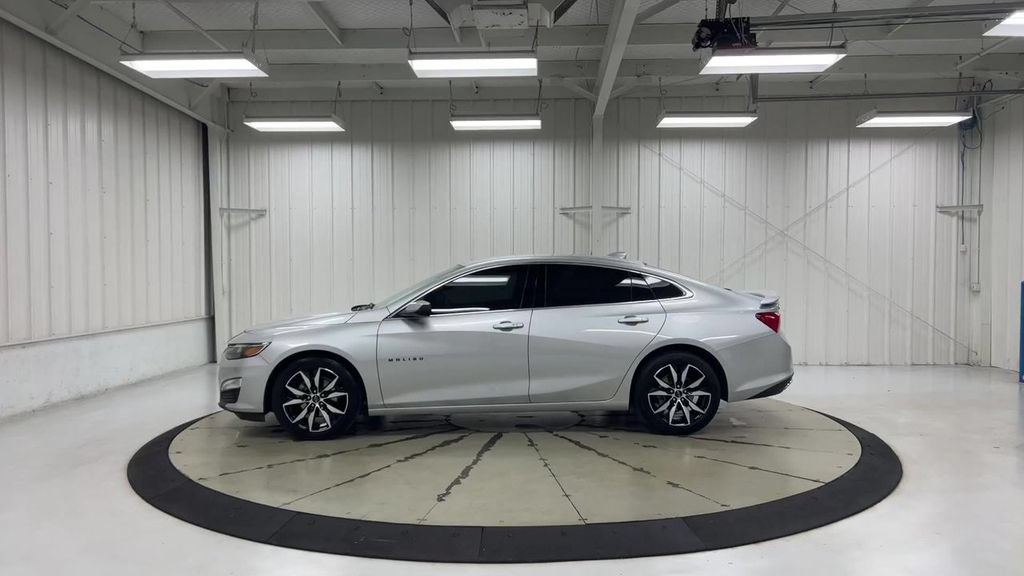 Used 2021 Chevrolet Malibu RS FWD image 5