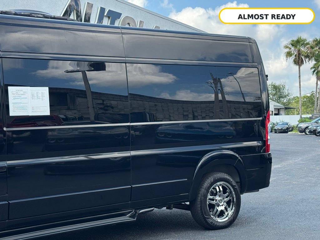 Used 2015 RAM ProMaster 2500 w/ Premium Appearance Group FWD image 4