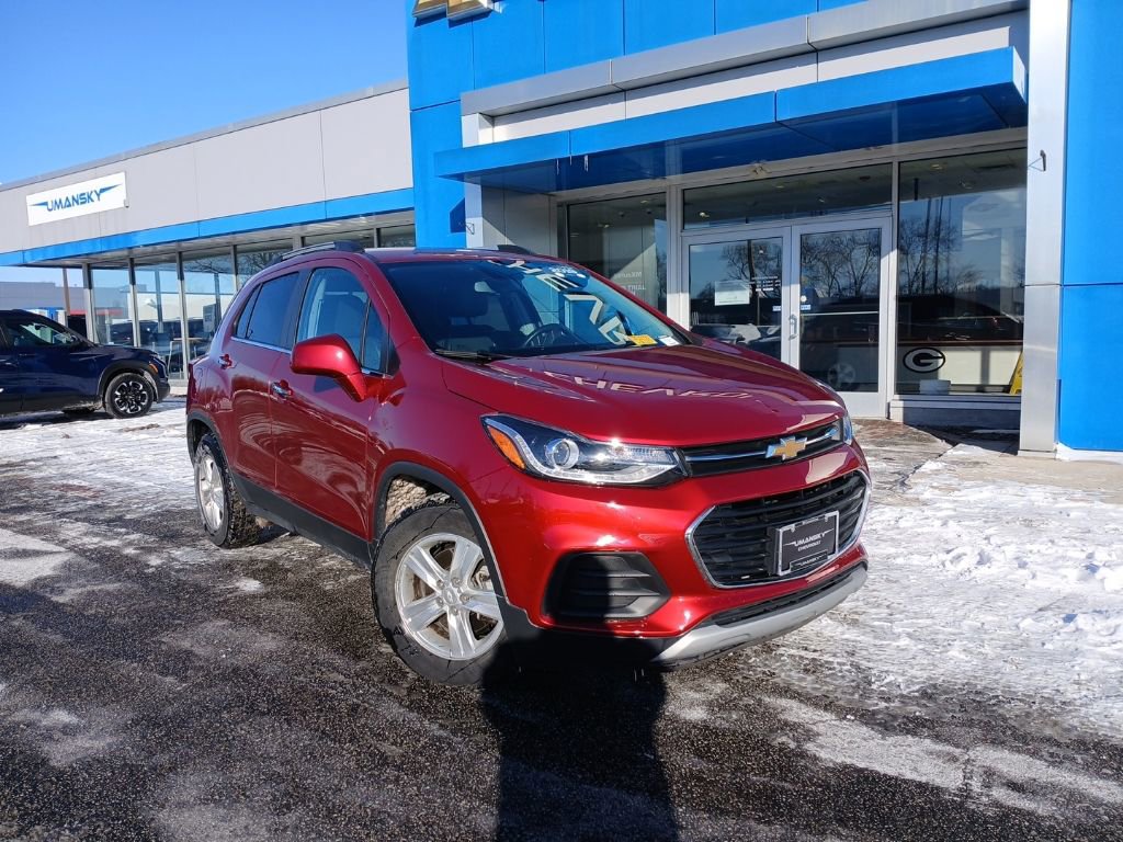 Used 2019 Chevrolet Trax LT w/ Driver Confidence Package image 2