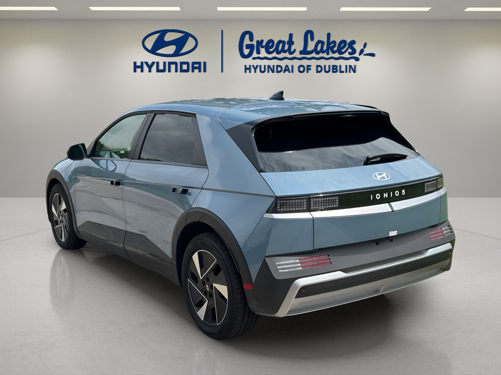 Certified 2026 Hyundai Ioniq 5 SEL RWD image 3