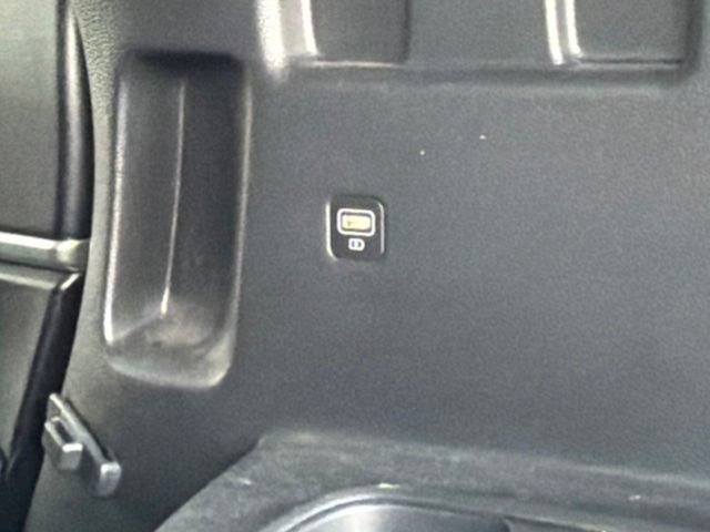 Used 2020 Kia Telluride S AWD/4WD image 16