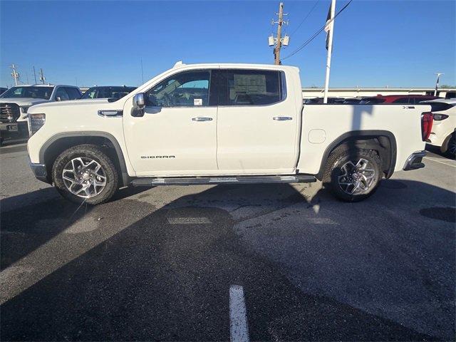 New 2026 GMC Sierra 1500 SLT image 8