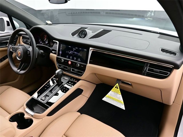 New 2026 Porsche Macan image 23