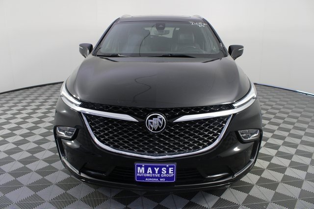 Used 2023 Buick Enclave Avenir w/ Avenir Technology Package image 31