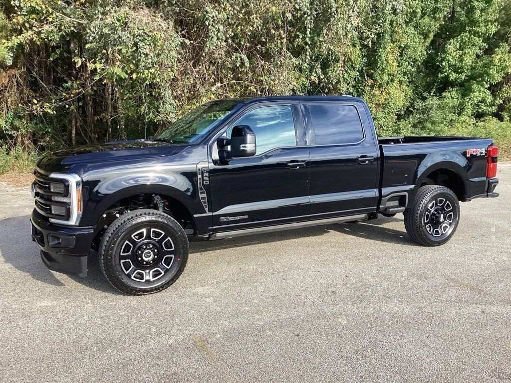 New 2026 Ford F250 Platinum w/ FX4 Off-Road Package image 6