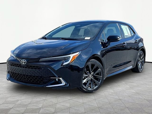 Used 2024 Toyota Corolla XSE FWD image 3