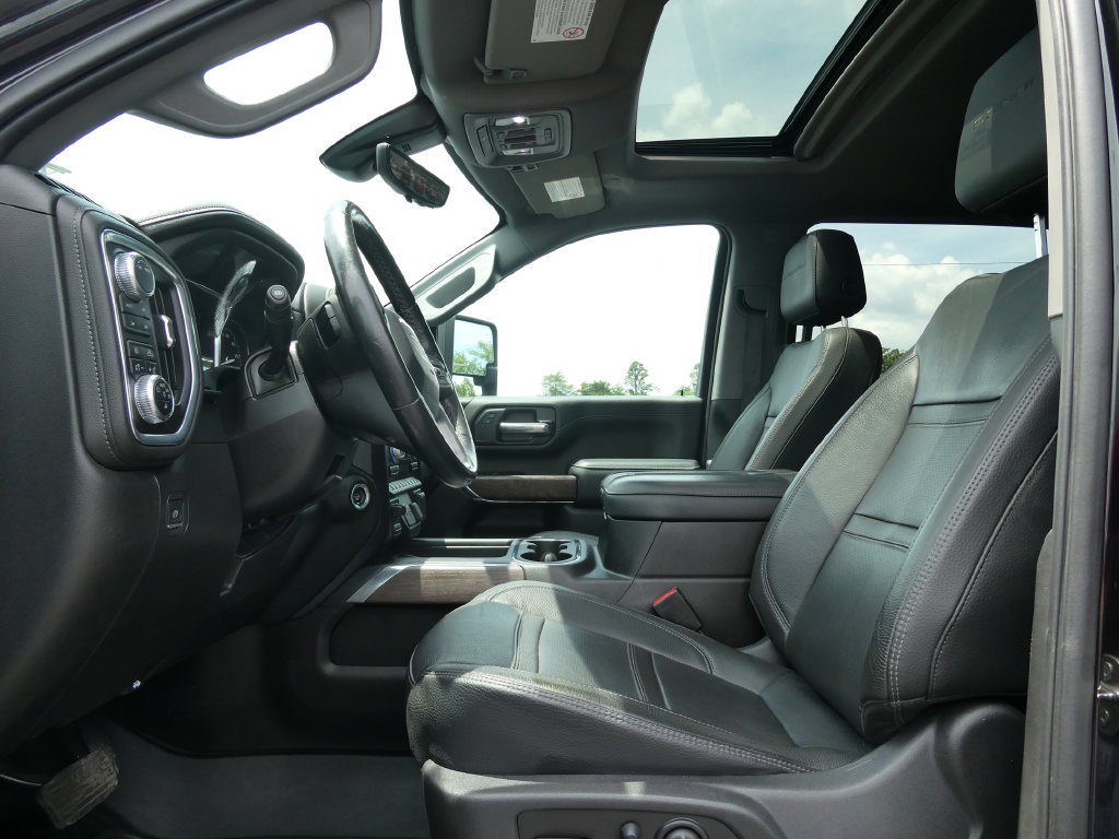Certified 2022 GMC Sierra 3500 Denali w/ Denali Black Diamond Edition AWD/4WD image 24