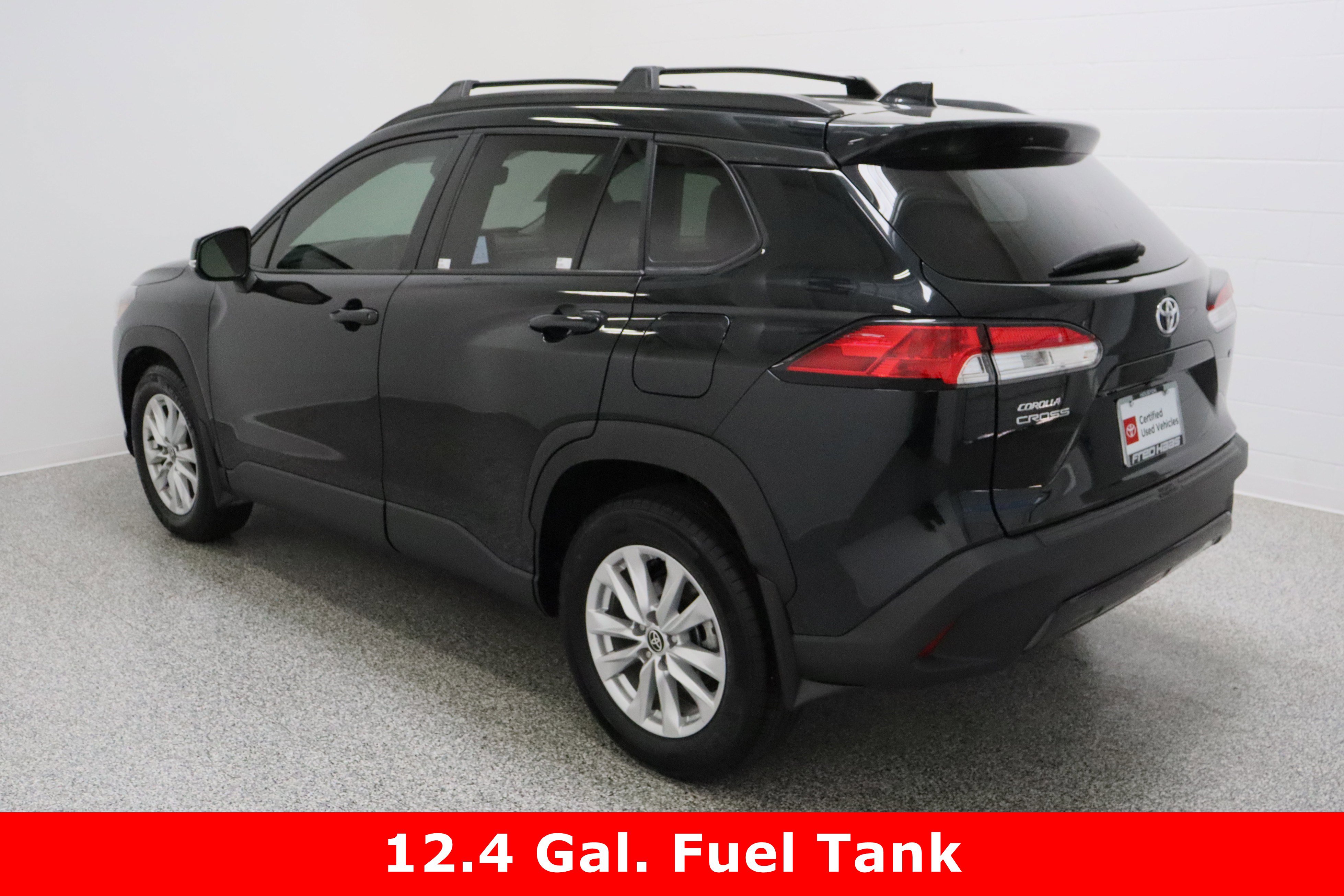 Certified 2025 Toyota Corolla Cross LE image 9