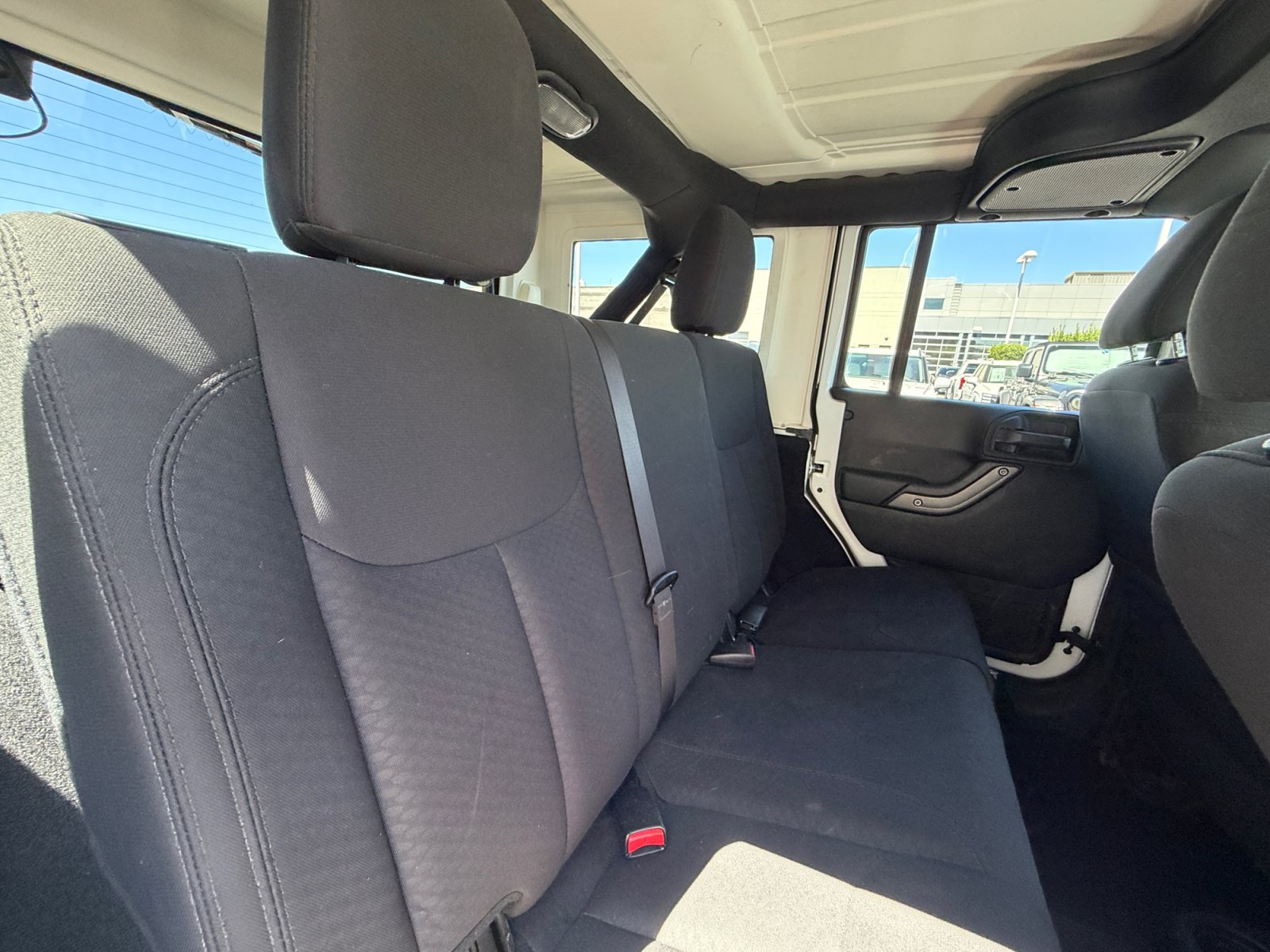 Used 2018 Jeep Wrangler Unlimited Sport S AWD/4WD image 18