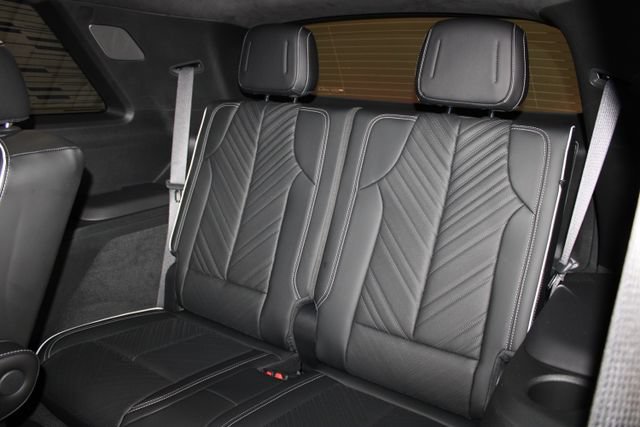 Certified 2026 Cadillac Vistiq Platinum w/ LPO, Floor Liner Package AWD/4WD image 12